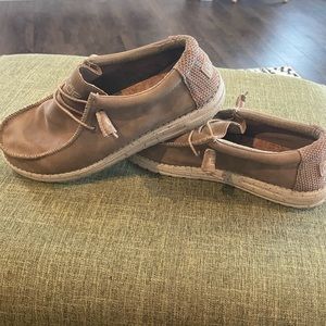 Hey Dude: Walley Leather Nut Size: 10M